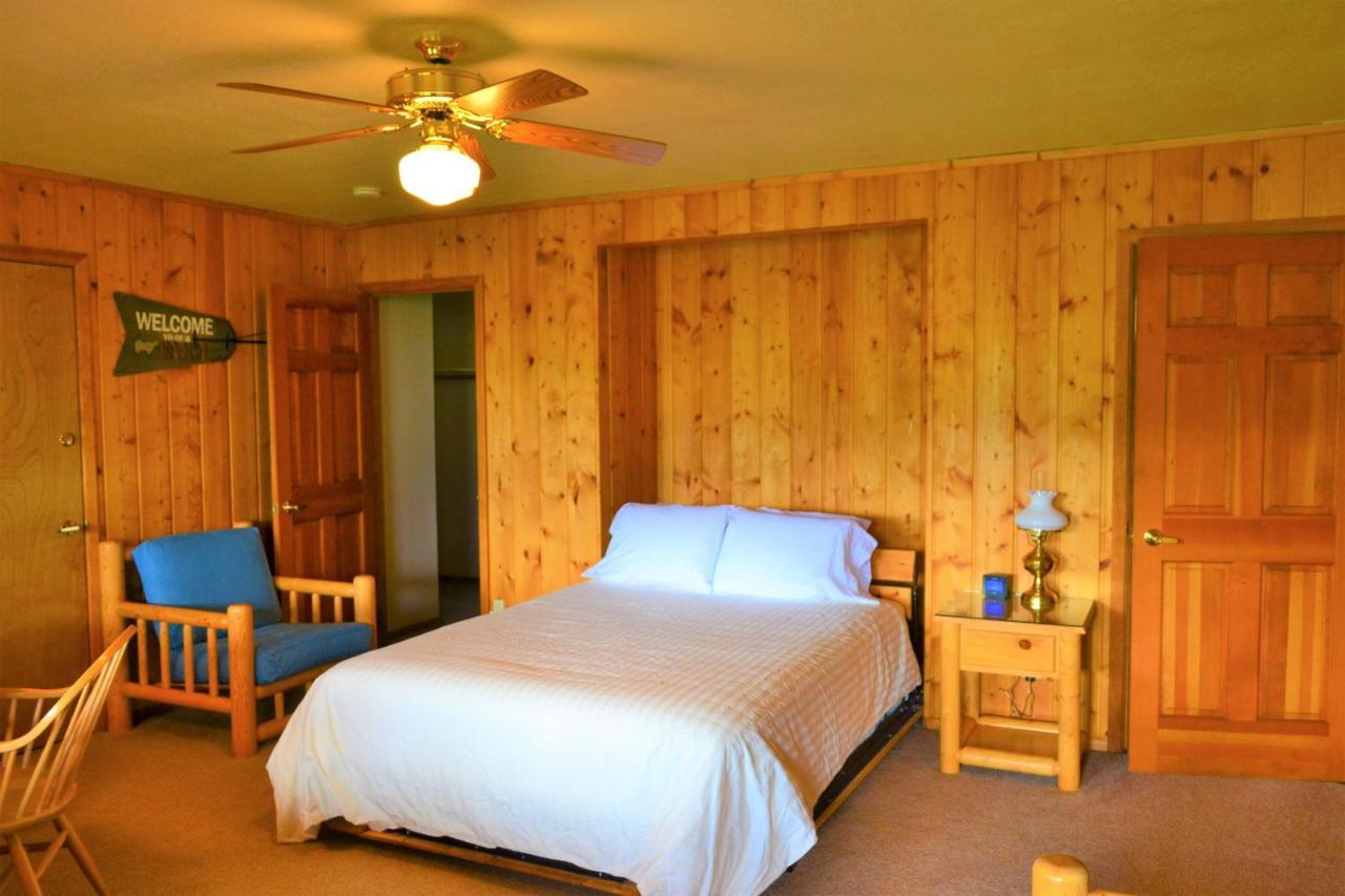 살몬 Twin Peaks Guest Ranch 빌라 외부 사진